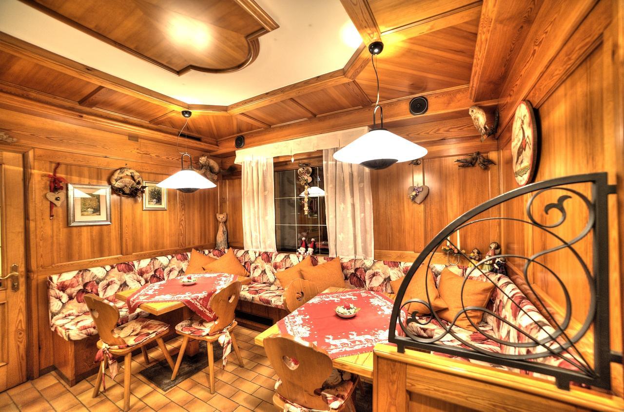 Albergo Venezia Sappada Bagian luar foto