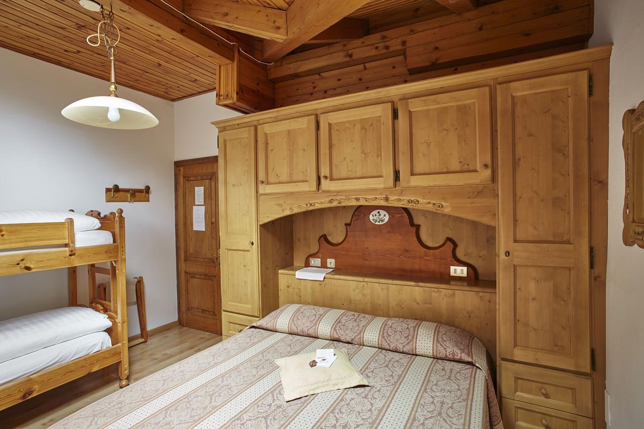 Albergo Venezia Sappada Bagian luar foto